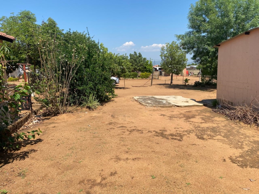 1 Bedroom Property for Sale in Monakato North West
